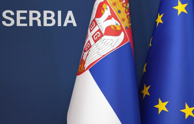 Serbia rrezikon sigurinë e BE-së duke u dhënë rusëve