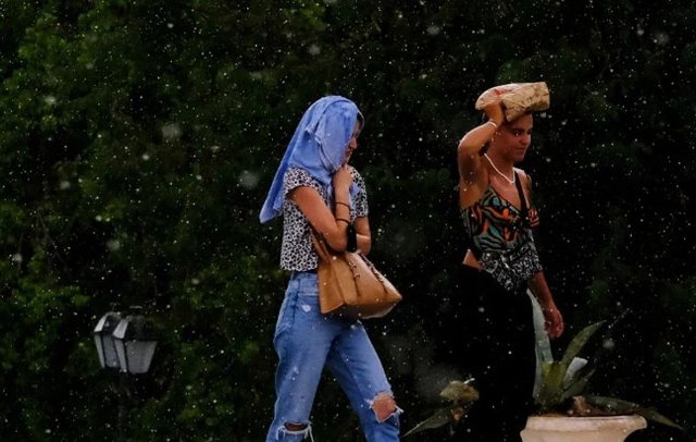 Moti i keq p&euml;rfshin disa rajone t&euml; Greqis&euml;, autoritetet apel