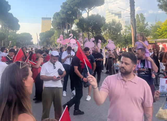 POLITICO nxjerr deklaratën e fortë të Ramës: Të huajt