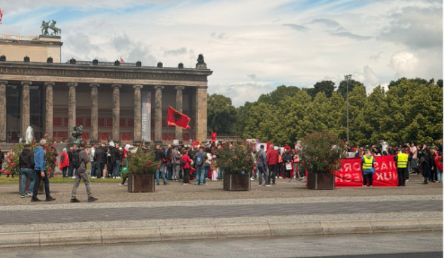 "Rama is gone", German Albanians protest in Berlin against the