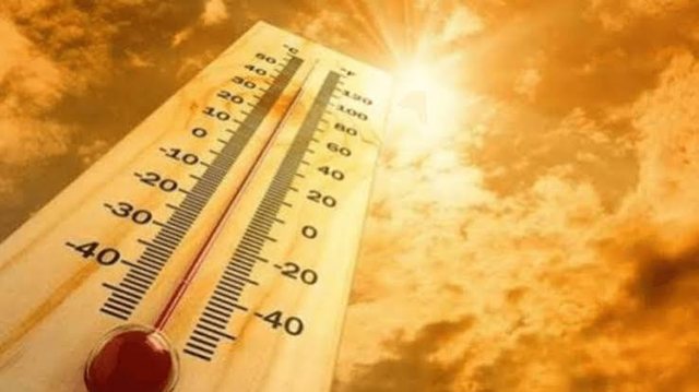 Vala e t&euml; nxehtit vjen n&euml; Shqip&euml;ri, temperaturat deri n&euml; 40