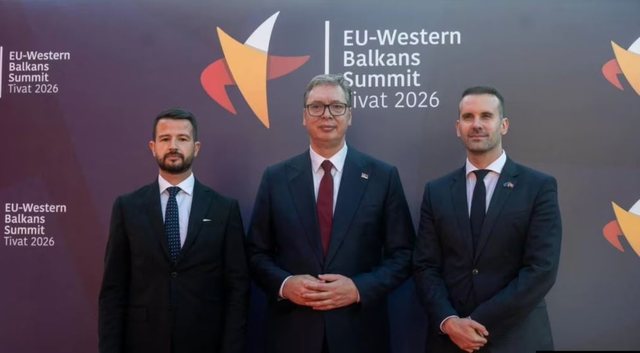Mali i Zi hedh poshtë akuzat e Vuçiç për luftën