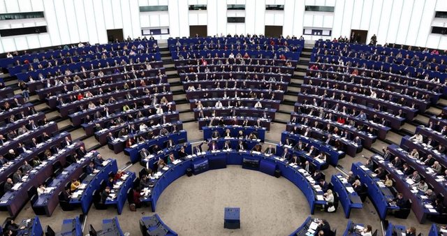Parlamenti Evropian miraton rezolut&euml;n p&euml;r Kosov&euml;n: P&euml;rparimi
