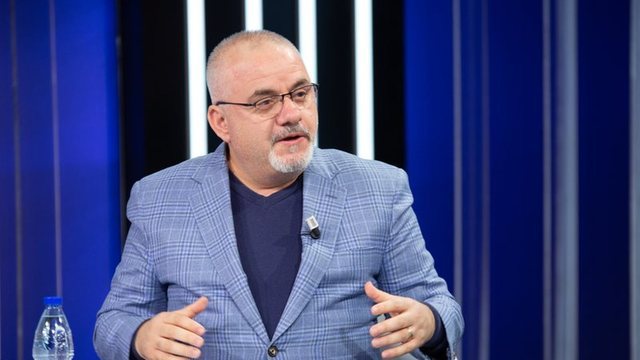 "It's not Salvadoran", journalist shows the 'head' of