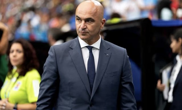 Portugalia k&euml;rkon pasuesin e Mart&iacute;nezit, Mourinho del nga gara