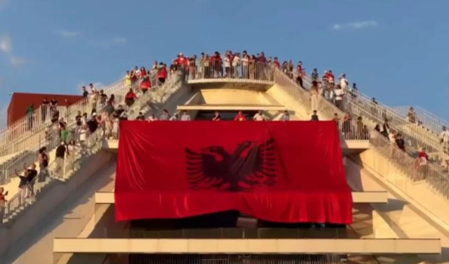Day 21 of the protest against Rama, the red and black flag is displayed at the