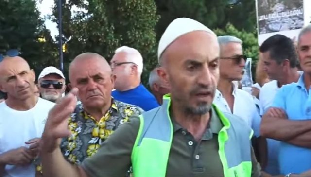 Incidenti me flamurin izraelit, aktivisti: Mes nesh ka grupe t&euml; infiltruara