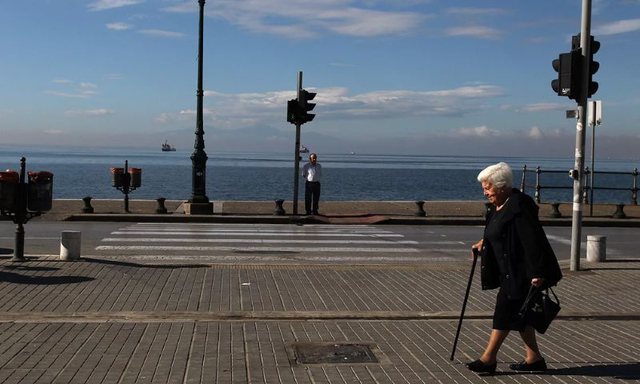 UNDP sounds the alarm for the elderly, humanitarian crisis is looming