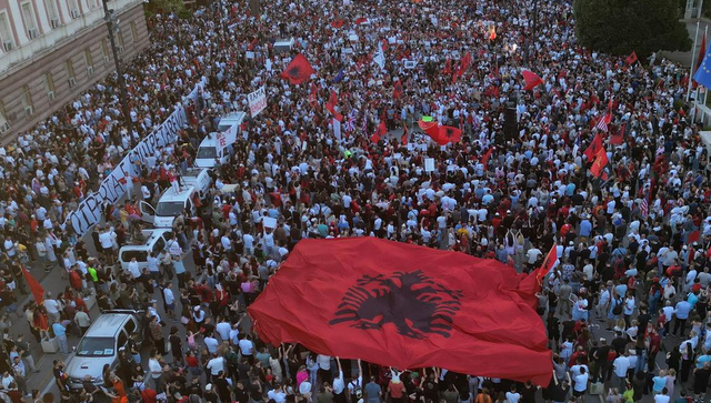 Three weeks of resistance, DW: What is keeping the protest alive in Albania?