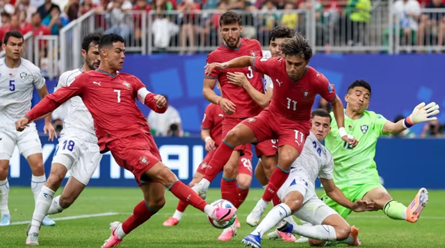 Portugalia "shkatërron" Uzbekistanin 5-0, Ronaldo protagonist me