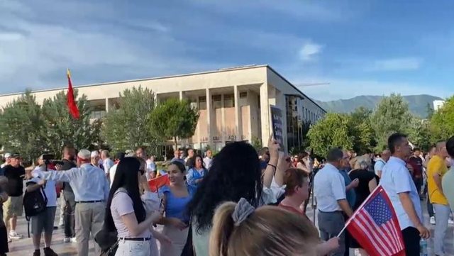 26th protest in Tirana, citizens gather in "Sk&euml;nderbej" Square