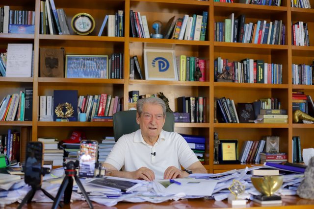 Berisha: Rama met with Ahmadinejad several times in Iran! He should resign!