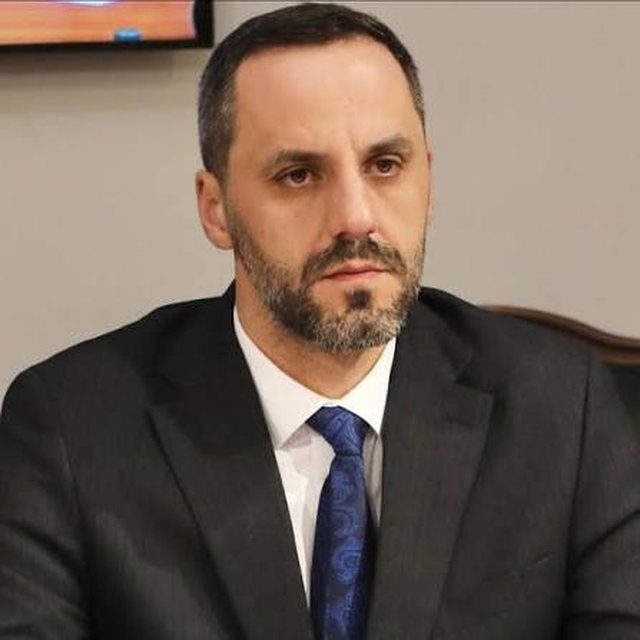 Vijon represioni i qeveris&euml; me protestat, ministri k&euml;rc&euml;non me