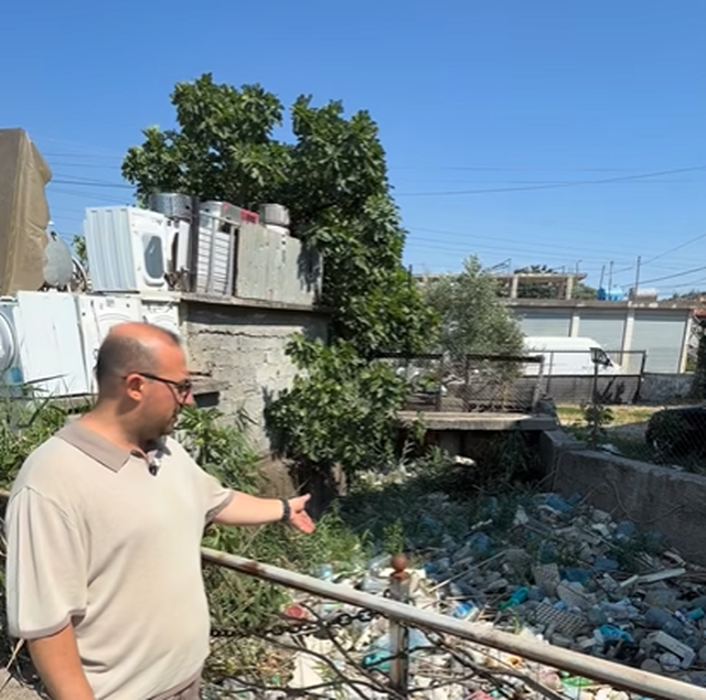Korreshi denounces the condition of the irrigation canal in Lushnja: Full of