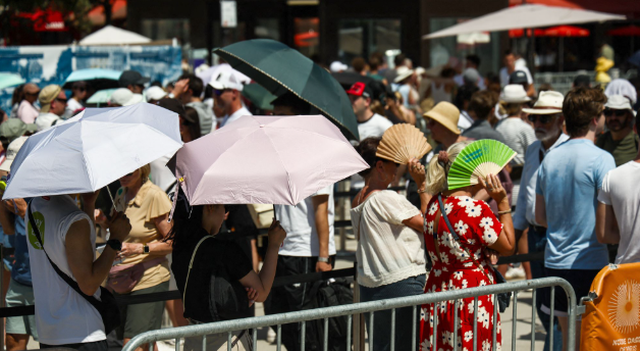 Over 1,300 dead from heatwave in Europe