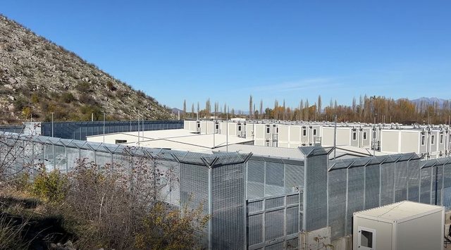 Eurodeputet&euml;t denoncojn&euml; pengesa n&euml; kampin e Gjadrit, nuk u