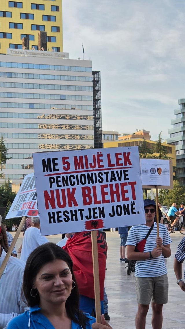 “Me 5 mijë lek pensionistëve nuk blihet heshtja