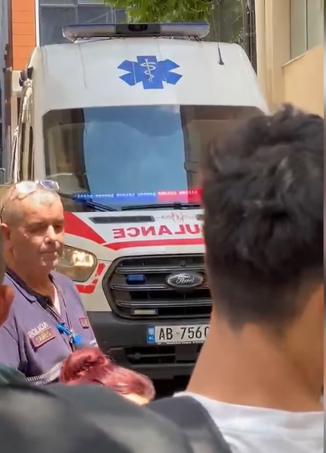 Denoncoi dhunën nga policia dhe nuk u ndihmua gjatë krizave të