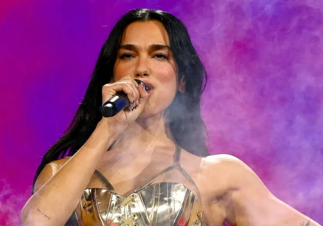 Dua Lipa makes history on Spotify, becomes the first female artist with 4 songs