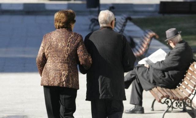 Shqip&euml;ria po plaket, qeveria pa plan