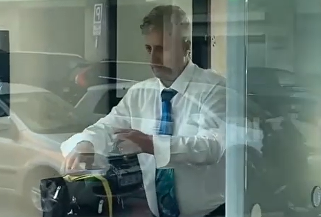 Gjyqi n&euml; GJKKO, avokati i ri i Met&euml;s paraqitet n&euml; seanc&euml;