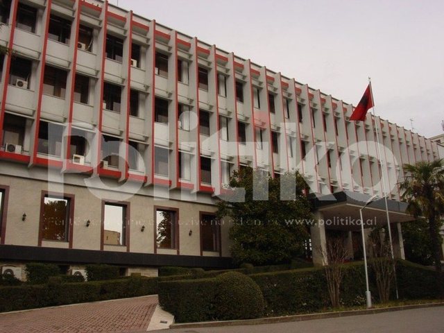 Evakuimi i shqiptarëve nga Izraeli: MEPJ jep sqarim të pjesshëm,