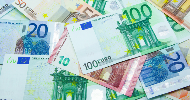 Depozitat në Euro ranë me 0.4% gjatë tremujorit  të