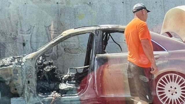 Three cars collide in Tirana, one of them catches fire