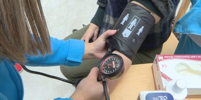 Edhe të rinjtë me hipertension, 35% e 18-vjeçarëve me