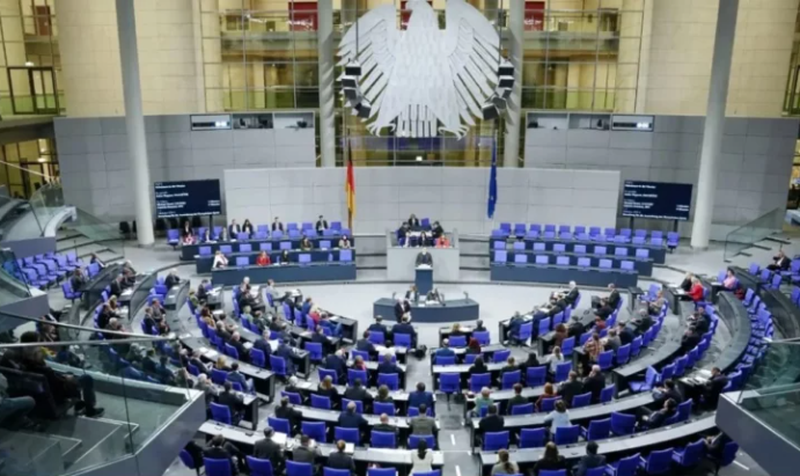 Zgjedhja e kancelarit të ri gjerman, Bundestagu do mbajë raundin e