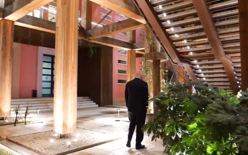 Kush e pagoi Chris Precht p&euml;r kopshtin privat t&euml; Kryeministrit?