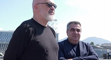 Administrat&euml; dhe nx&euml;n&euml;s shkollash: Si po e mbush qeveria