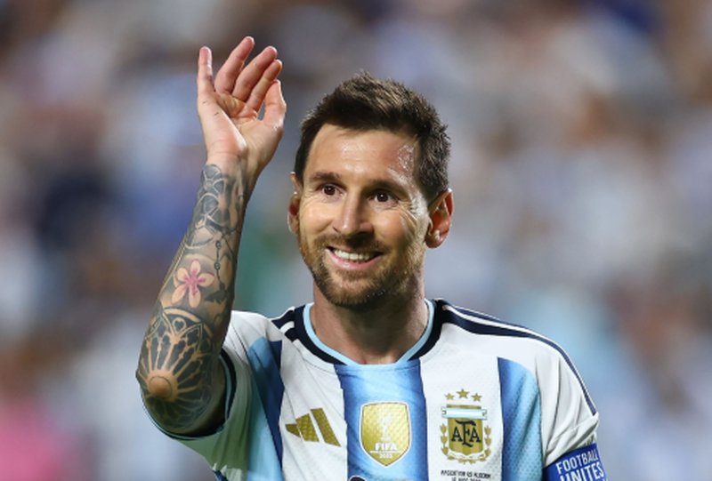 Messi rikthehet p&euml;r &ldquo;Topin e Art&euml;&rdquo;, Bot&euml;rori mund