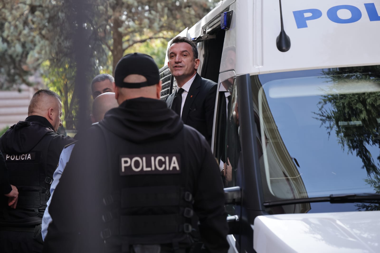 The Supreme Court rejects Veliaj's appeal regarding pre-trial detention