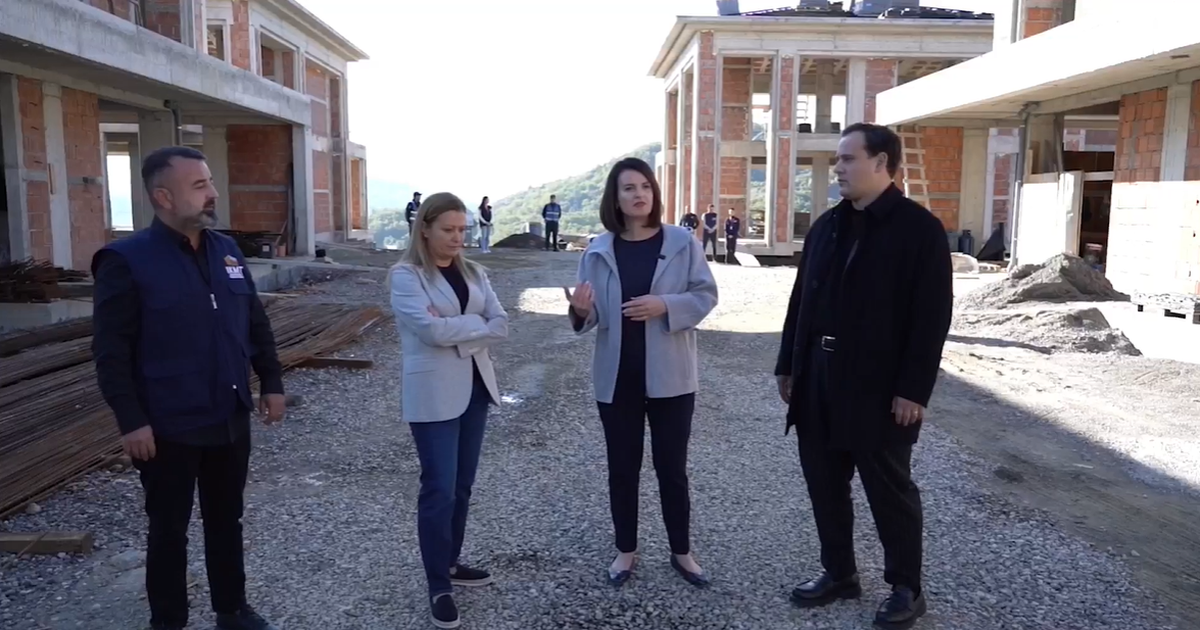 Operacioni në Farkë  vijon kontrolli i lejeve të ndërtimit   Koçiu  Kush shkel rregullat futet në listën e zezë  nuk ka më të drejtë aplikimi