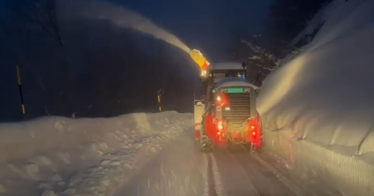 Probleme në disa akse rrugore   ARRSH  Kontraktorët  në terren për të bërë pastrimin