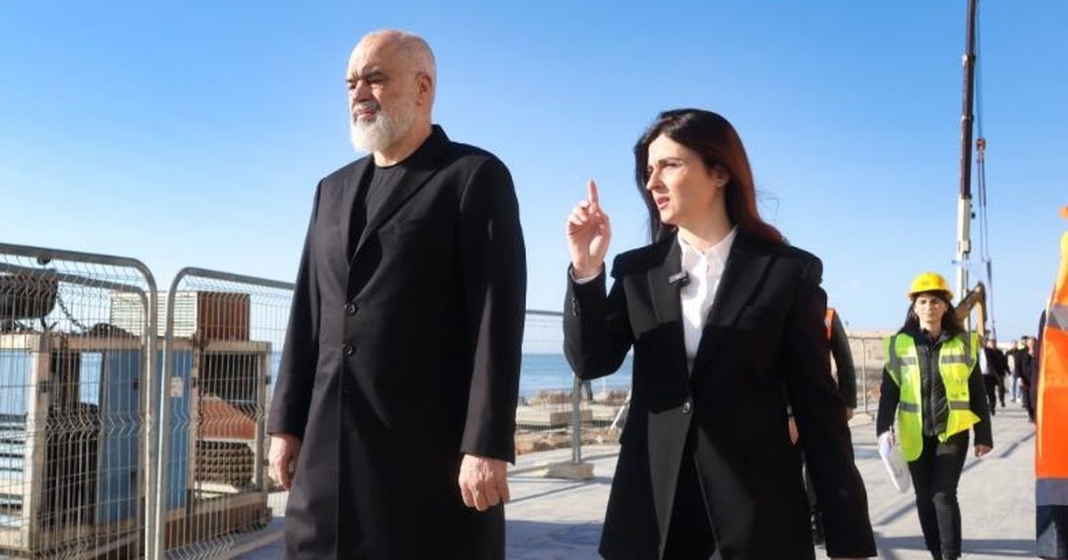 Pas takimit me kryebashkiakët  Rama inspekton shëtitoren  Taulantia  dhe qendrën multimodale në Durrës
