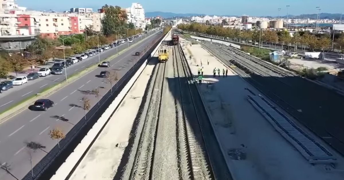Vendimi i Qeverisë  377 milionë lekë shtesë për shpronësimet e Hekurudhës Durrës Tiranë Rinas