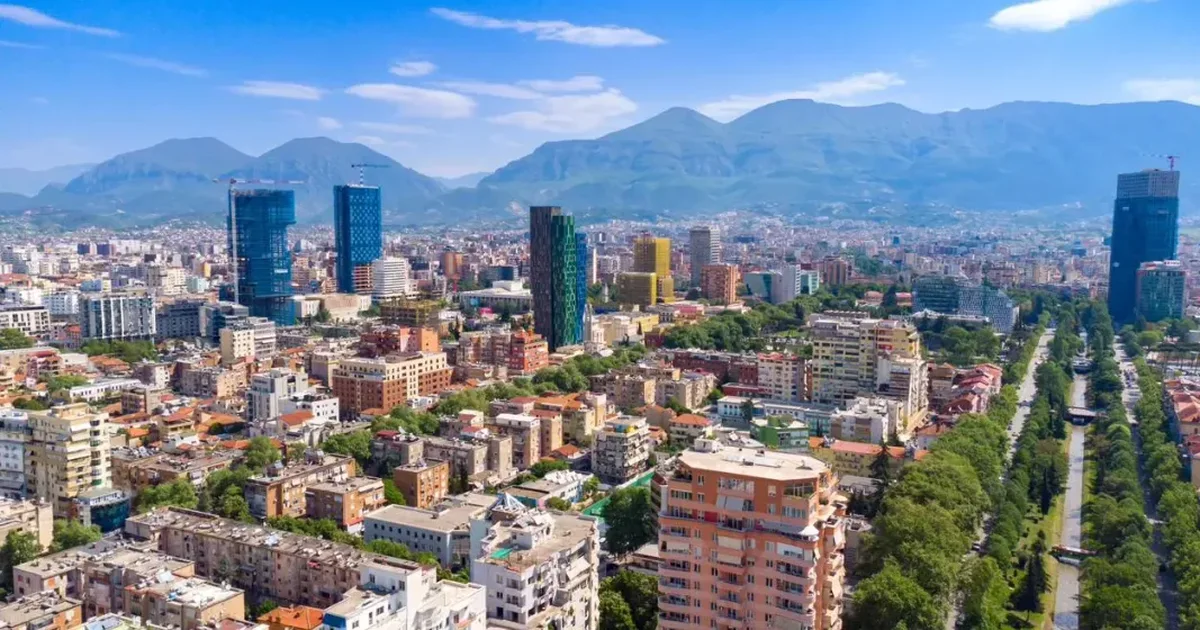 Pasuritë e Paluajtshme  Shqipëria fiton terren në renditjen ndërkombëtare  Përmirëson pozicionin në Indeksin e të Drejtave të Pronës