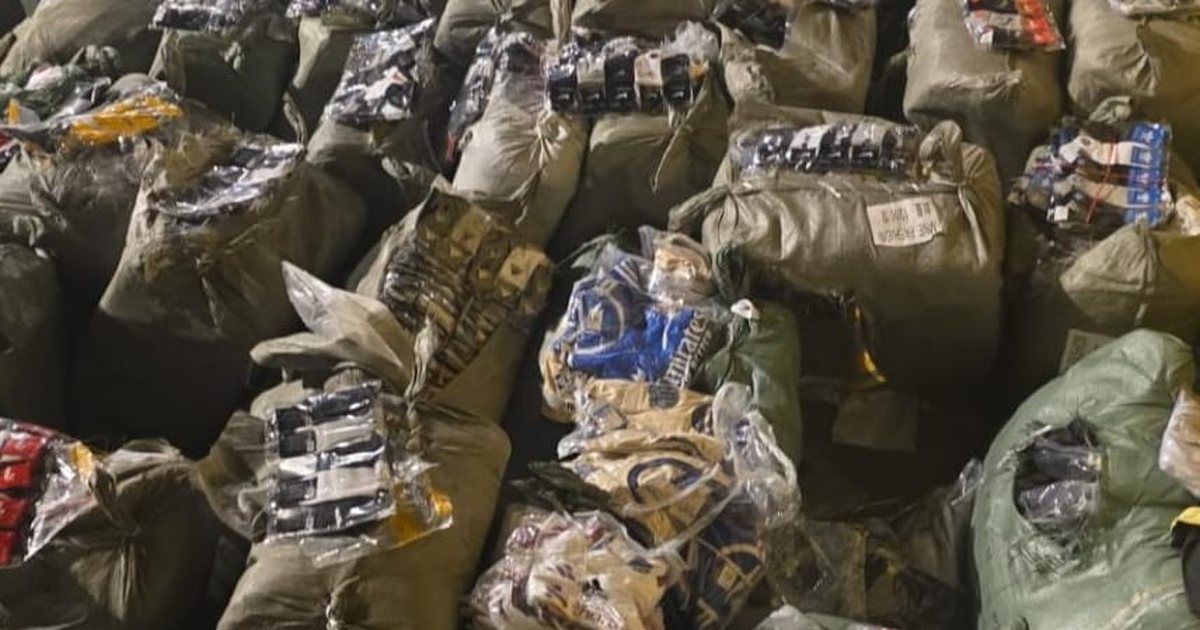 Bllokohen 103 mijë palë veshje të dyshuara si mallra të falsifikuara në Doganën e Durrësit