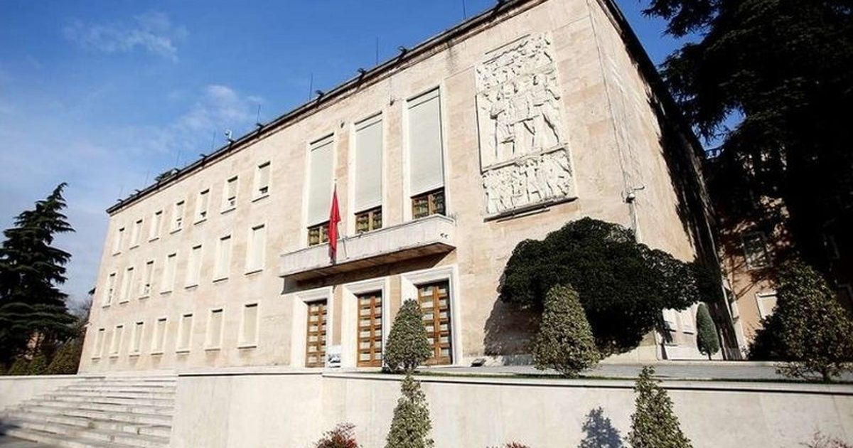Nga centralet fotovoltaikë tek projektligjet  europiane   zbardhen vendimet e sotme të qeverisë