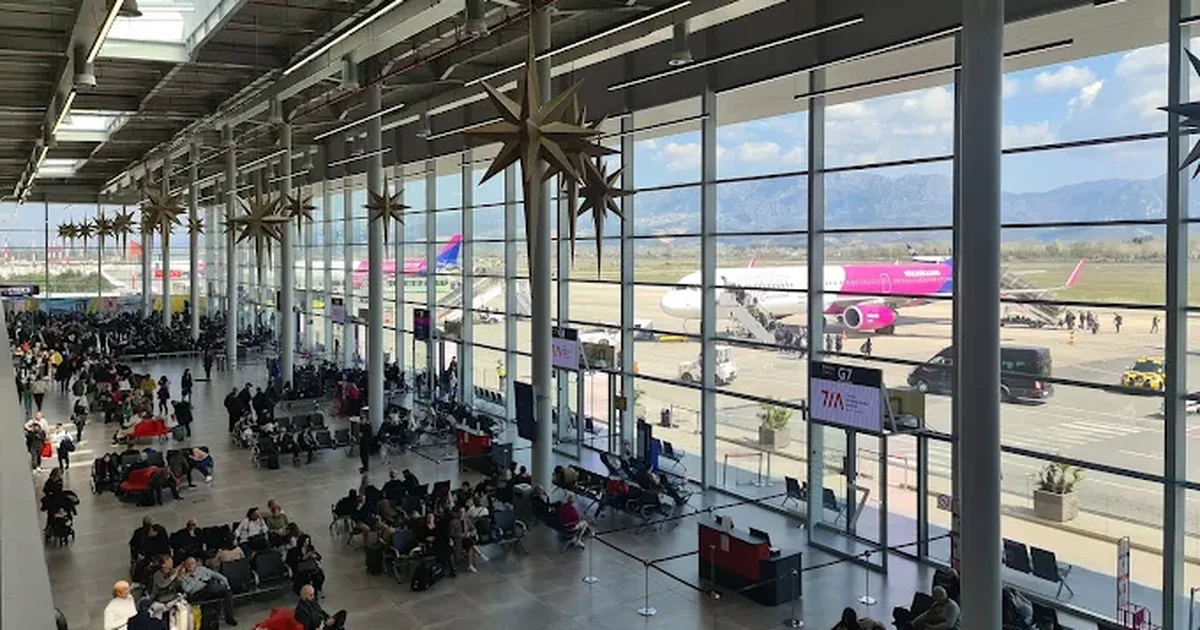 Mbi 1 25 milionë udhëtarë fluturuan nga TIA në maj  Wizz Air dhe Ryanair dominuan tregun ajror shqiptar