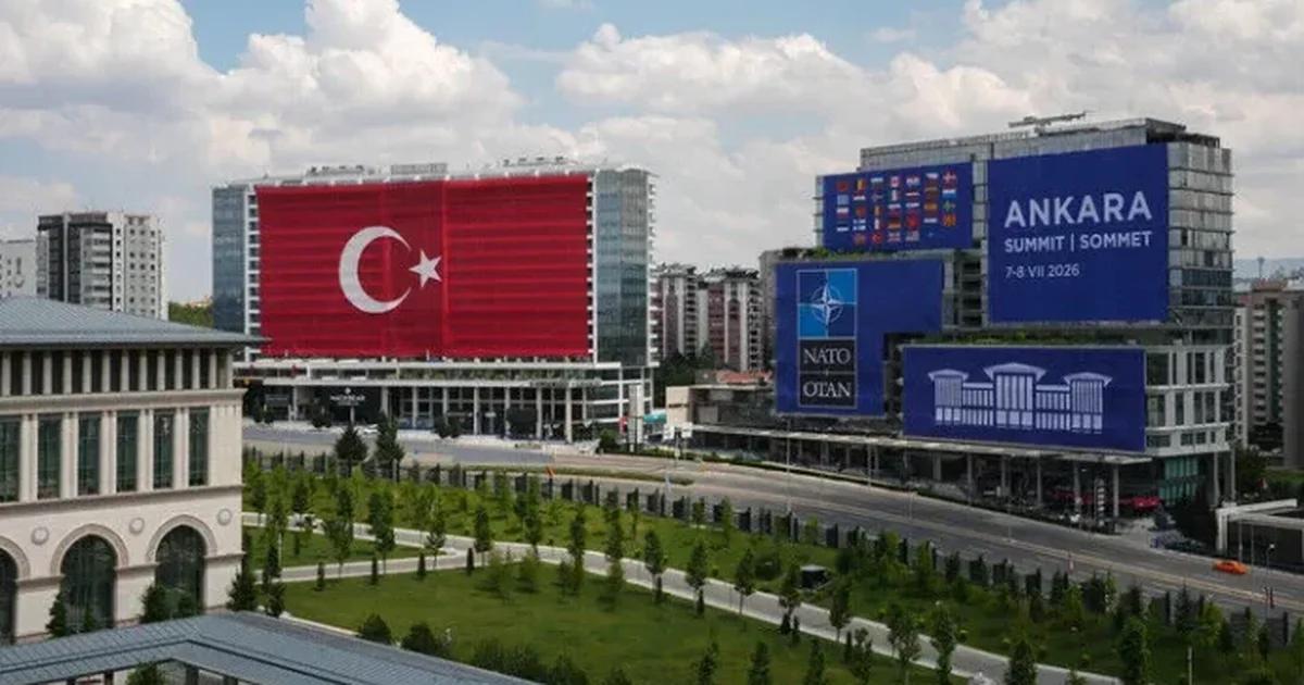 Udhëheqësit e NATO s diskutojnë shpenzimet e mbrojtjes   Rama niset drejt Ankarasë për samitin dy ditor në Ankara