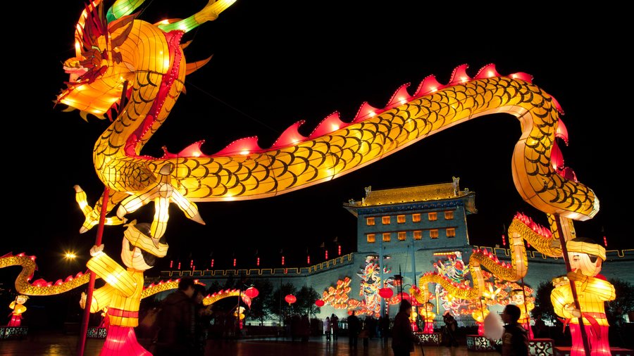 Chinese New Year celebrations begin - Thousands of believers welcome the