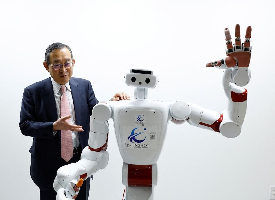 How can humanoid artificial intelligence robots hold the key to the aging