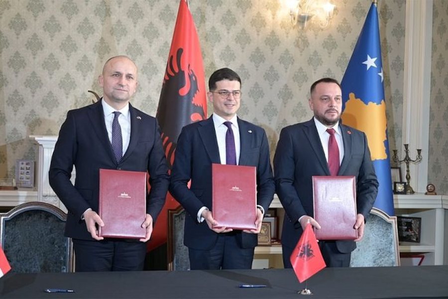 Albania, Kosovo and Croatia, trilateral military agreement!