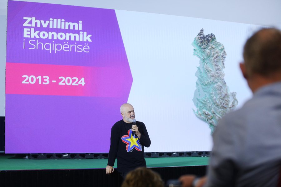 “Turizmi në jug do të vijojë të rritet” - Rama: