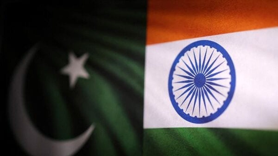 India attacks Pakistan - Tensions escalate after killings in Kashmir last month