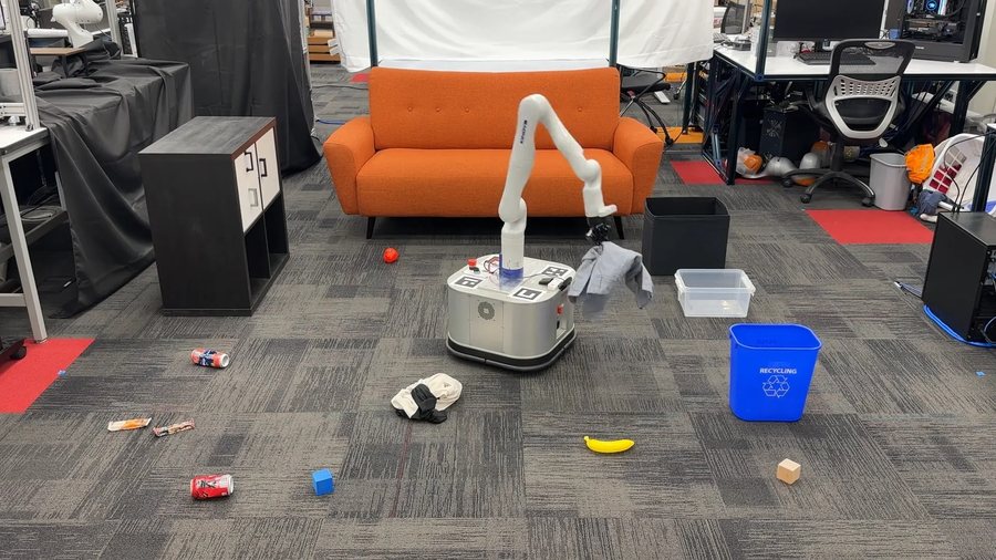 Need help with the housework? - This robot uses artificial intelligence to clean