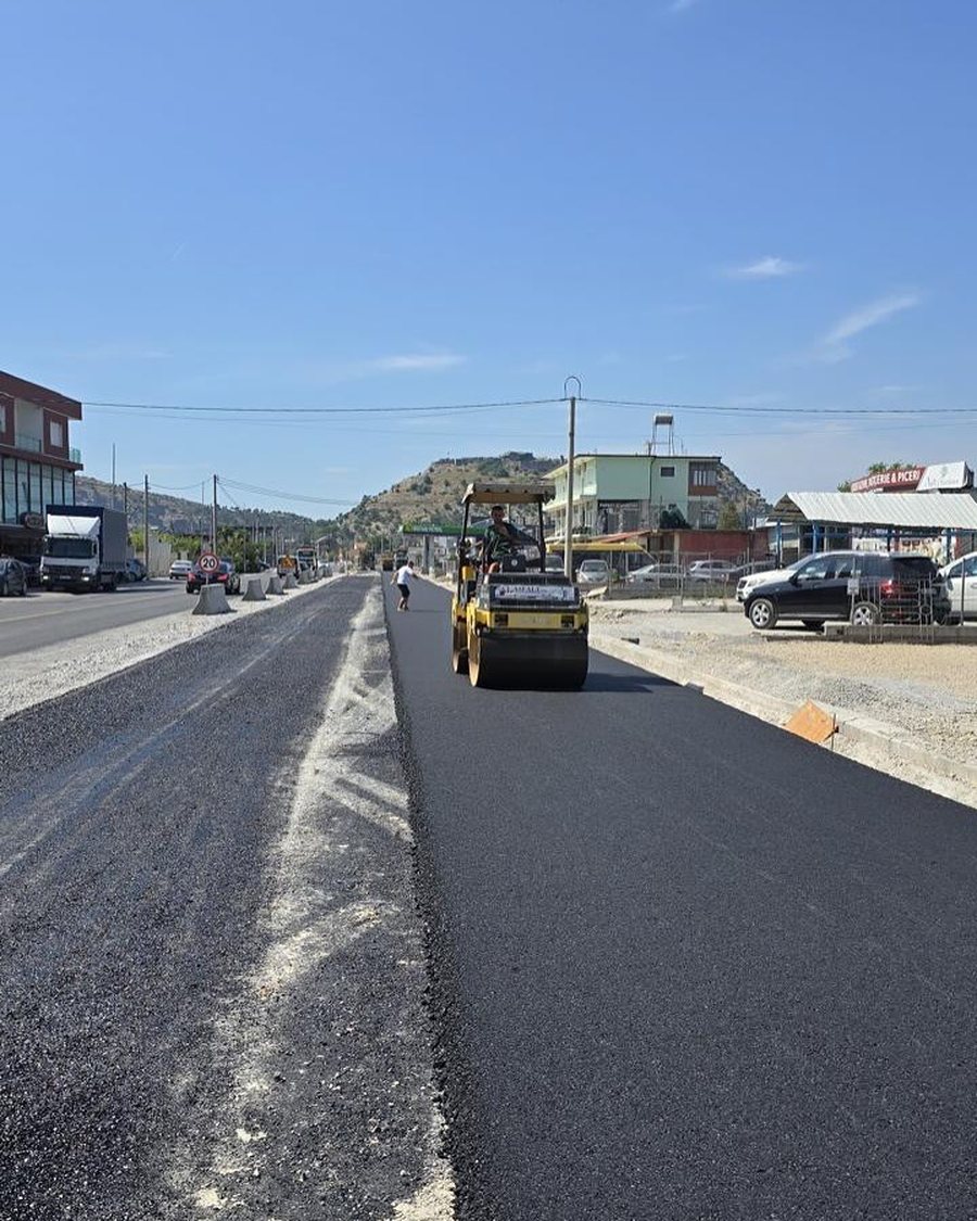 New entrance to Shkodra/Balluku: Laying of asphalt layers has begun!